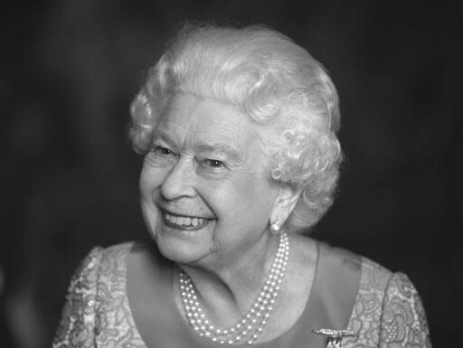 Elizabeth II morre aos 96 anos. Curitiba sediou a primeira “Festa da Rainha” na Ópera de Arame WhatsApp Image 2022-09-16 at 07.30.00