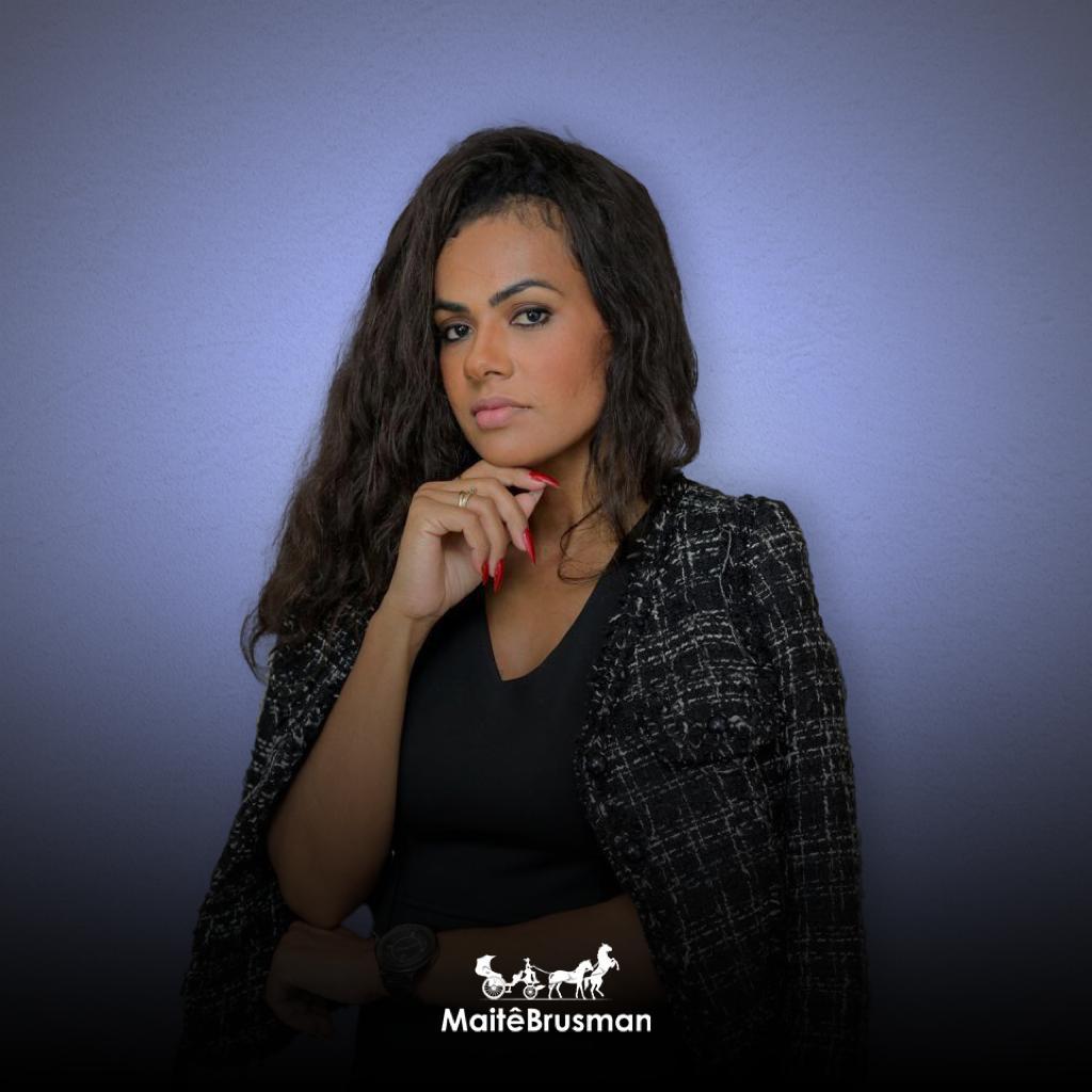 Mídia Kit Profissional Maitê Brusman