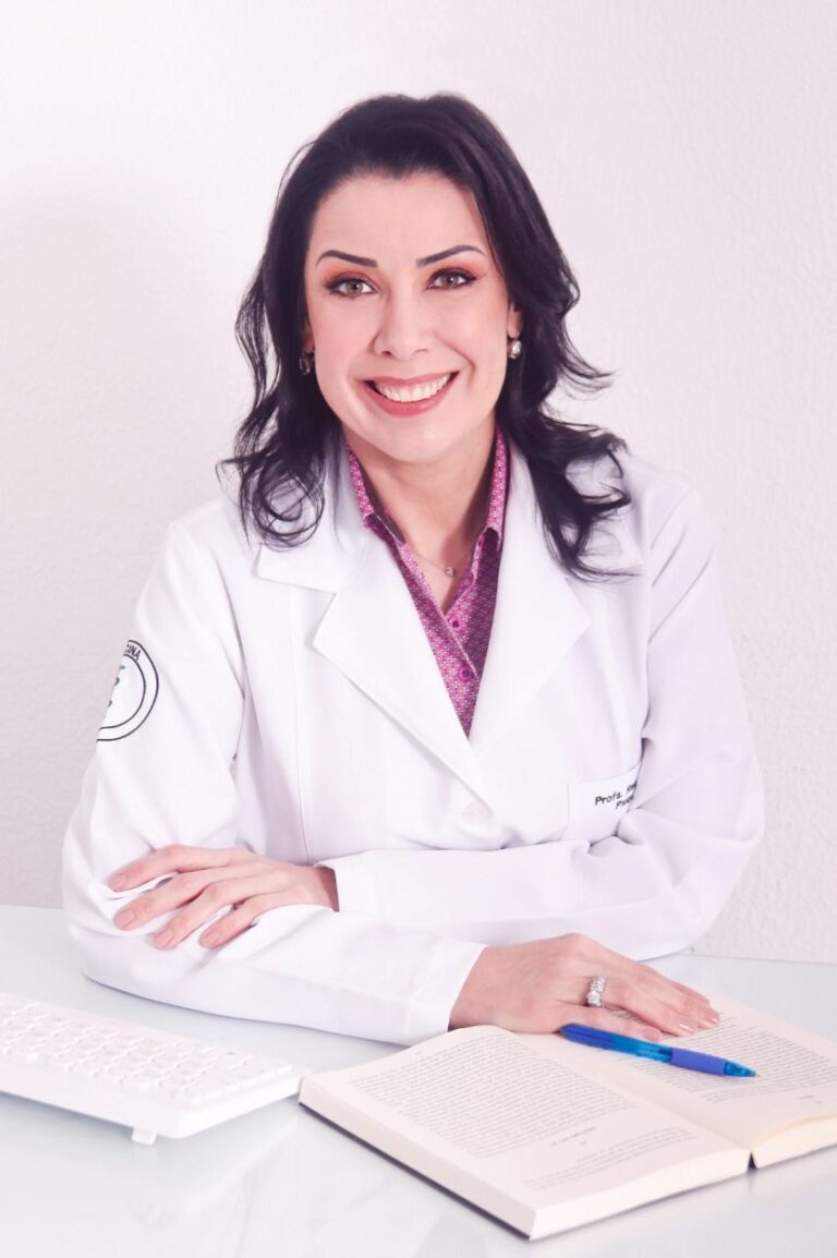 Raquel Heep: A Médica Psiquiatra que Cuida de Almas em Curitiba
