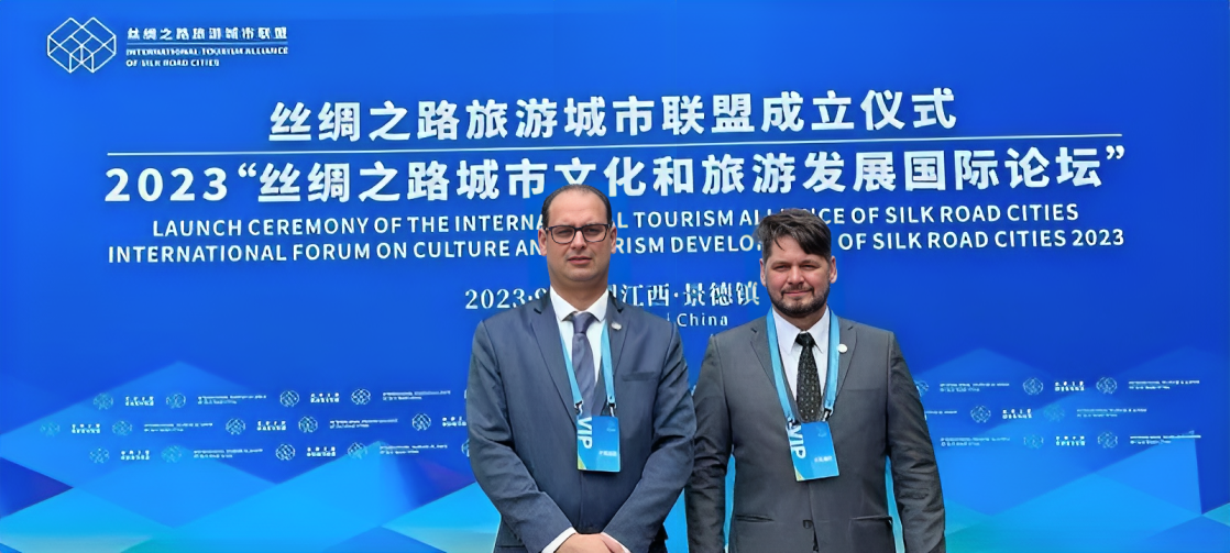 Foz do Iguaçu e China firmam acordo para impulsionar o turismo internacional China-Foz do Iguaçu