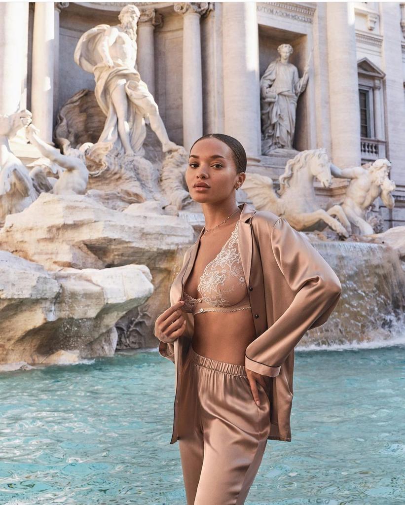 Coleção Primavera-Verão da Intimissimi aposta no romantismo e sofisticação