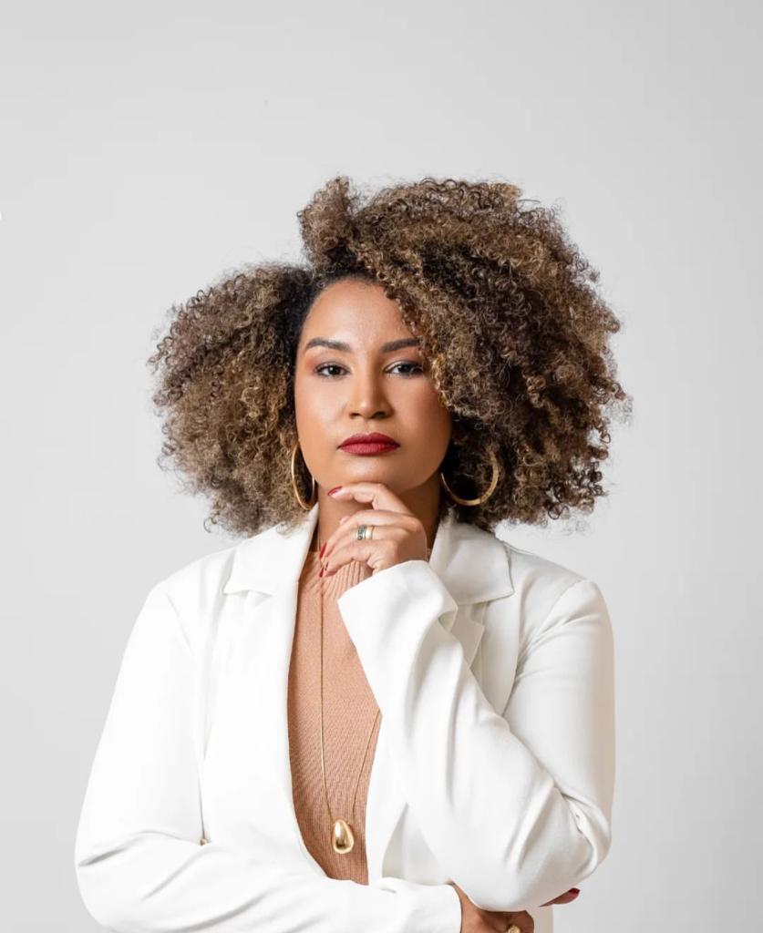 Fabiana Moura alerta sobre o valor do debate social entre homens e mulheres sobre o tema feminismo Fabiana Moura alerta sobre o valor do debate social entre homens e mulheres sobre o tema feminismo