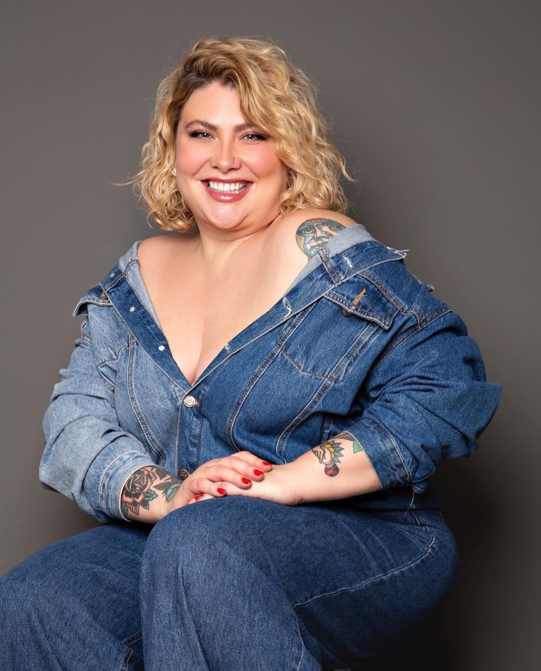 Conheça Camila Freitas, modelo Plus Size, Designers e Produtora de conteúdos