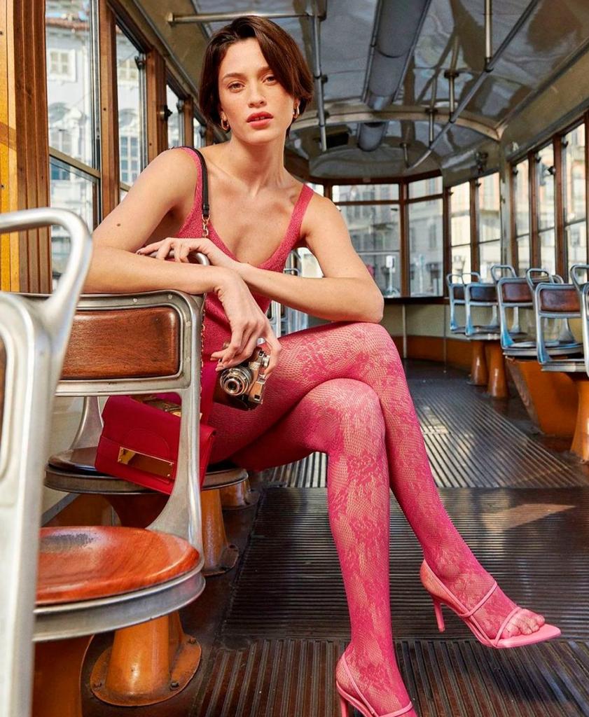 Meia-Calça: a peça mais famosa no mundo da moda ganha destaque