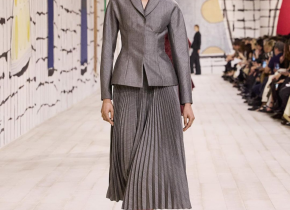 Dior apresenta sua nova coleção Primavera-Verão 2024 de alta costura