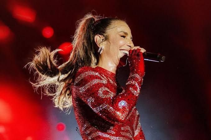 Ivete Sangalo anuncia show da nova turnê em Curitiba