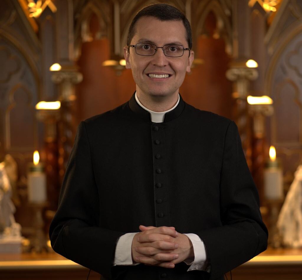Padre Alex Nogueira: Dia de São Cristóvão, ocasião de pedir sua intercessão sobretudo nas viagens empreendidas