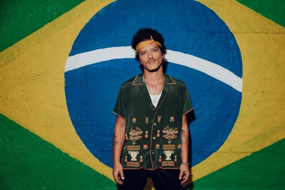 Bruno Mars está em Curitiba para shows quinta e sexta no Couto Pereira
