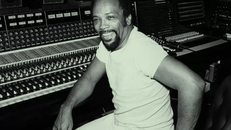 Morre Quincy Jones, produtor histórico de Michael Jackson aos 91 anos