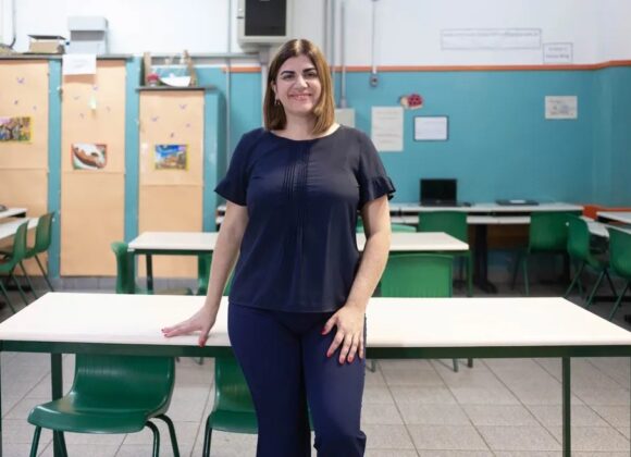 Débora Garofalo: 7 fatos sobre a professora brasileira reconhecida entre as melhores do mundo Débora Garofalo