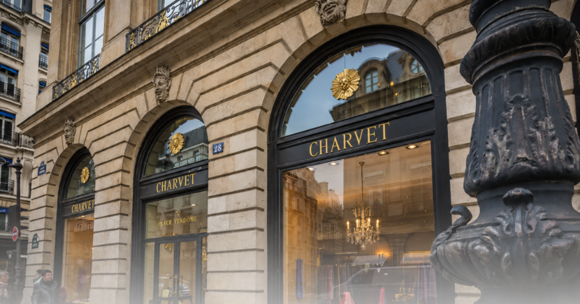 Chanel compra a mais antiga fabricante de camisas do mundo e reforça estratégia no mercado de luxo Chanel