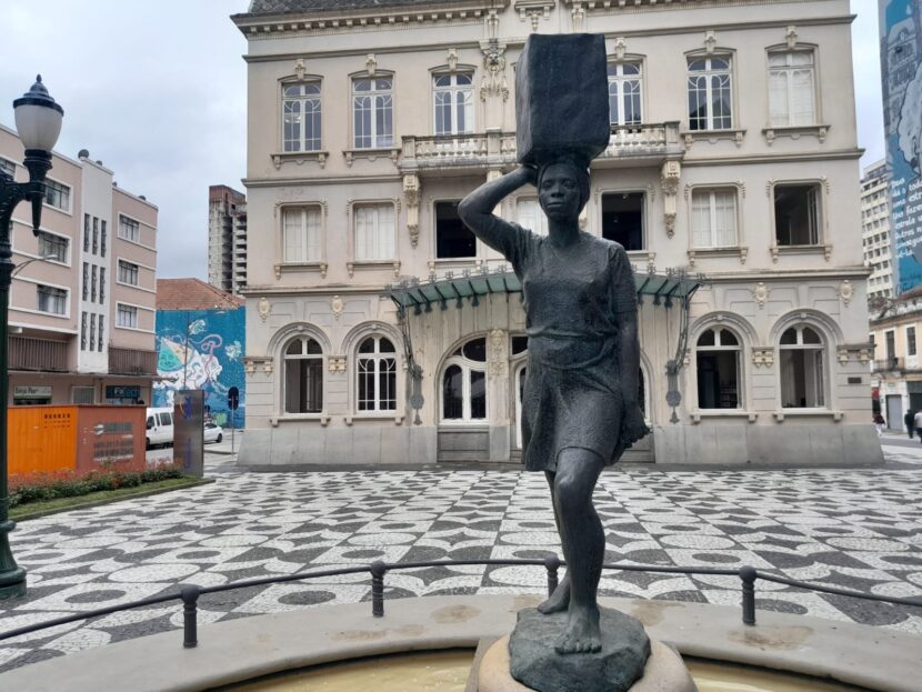 Emerenciana Anita Cardoso Neves: a mulher negra por trás de uma das esculturas mais conhecidas de Curitiba img_3837